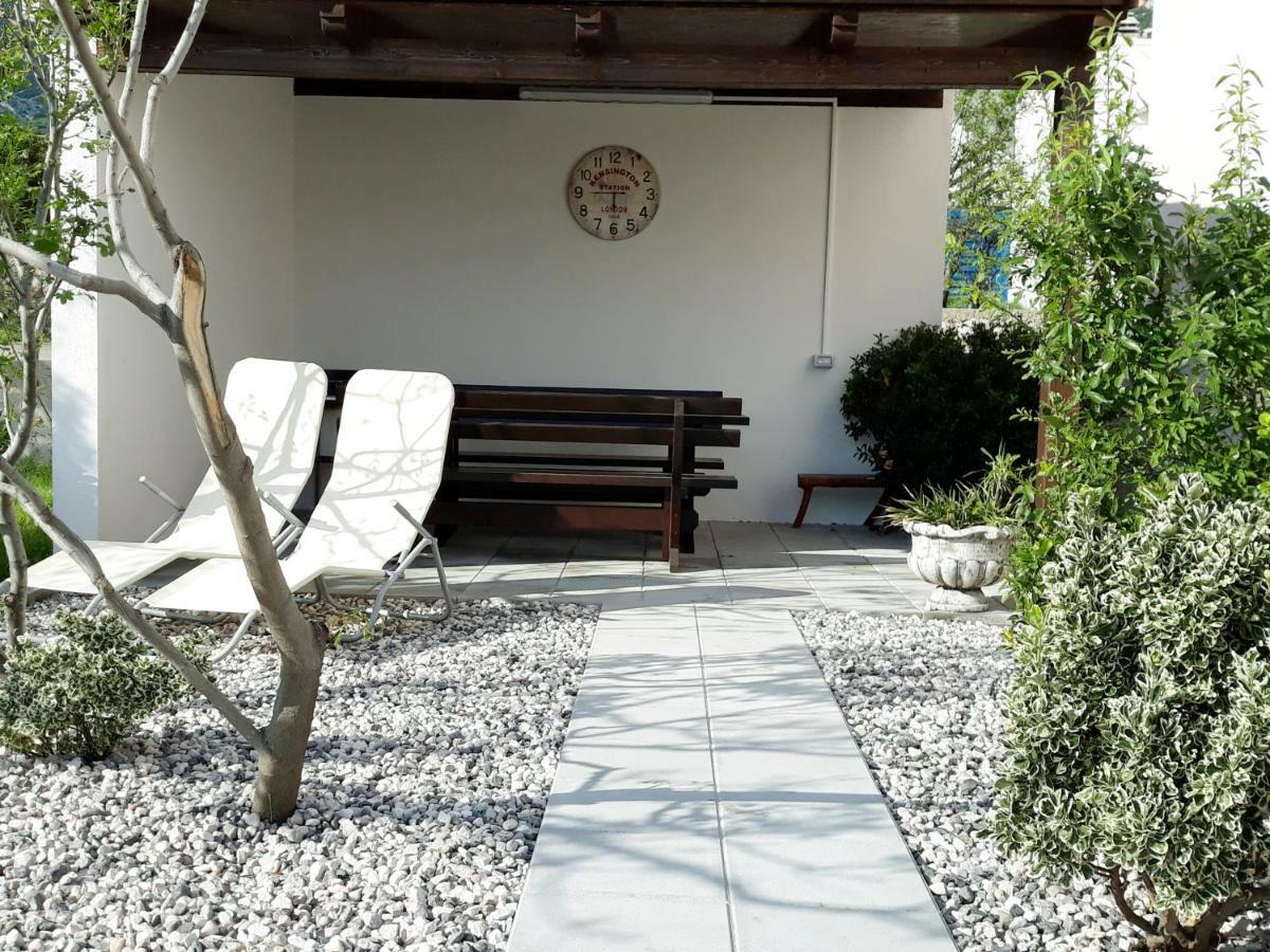Villa Mihaela - Apartment Ana Cesarica Luaran gambar